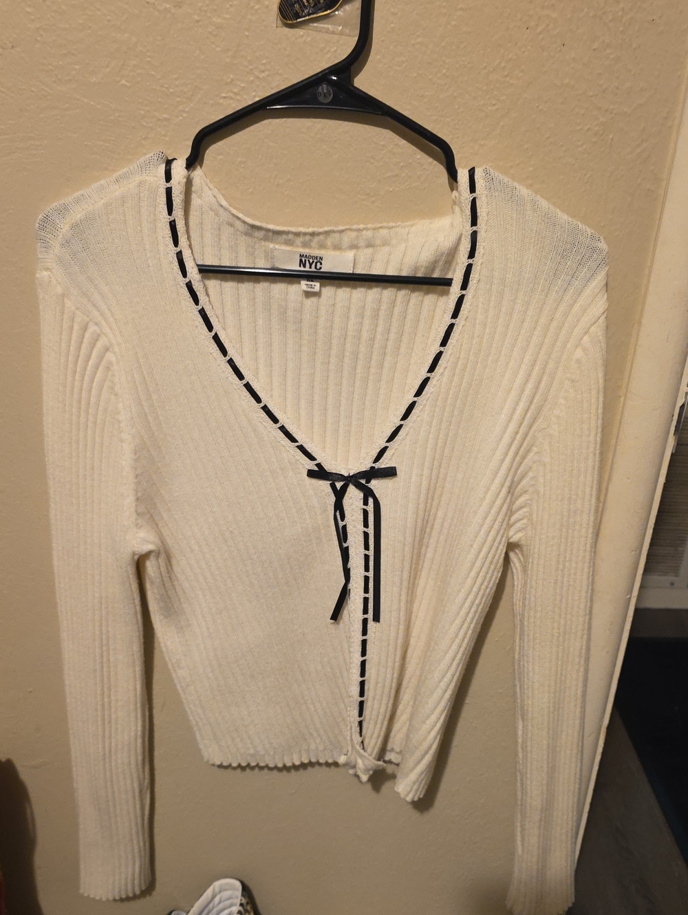 Blank NYC Ivory Ribbed V-Neck Tie-Front Sweater with Black Trim